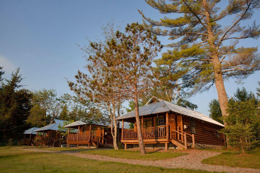 Lake Parlin Lodge & Cabins West Forks ภายนอก รูปภาพ